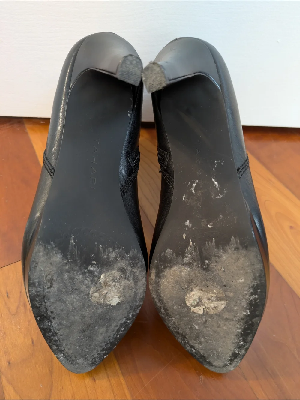 Tahari Gavin Black Leather Booties - Picture 4 of 8